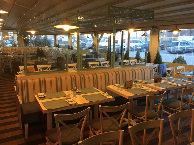 RESTAURANT DIONYSOS