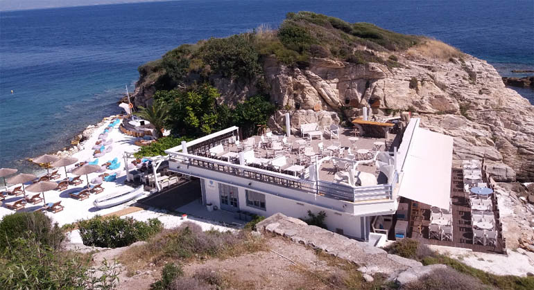BEACH BAR ΚΑΡΝΑΓΙΟ